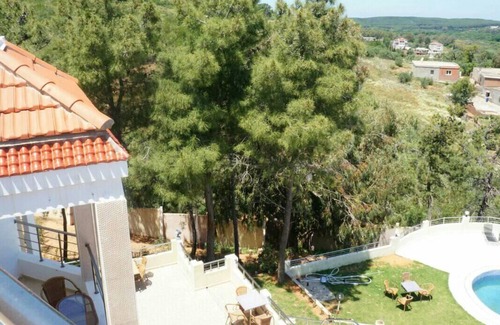 Ain al-Sabah Bed & Breakfast | Holiday Homes -- The Hanging Gardens