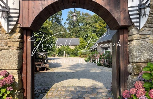 Saint-Gilles-Pligeaux House | Holiday house St Nicolas du Pélem for 1 - 4 persons with 2 bedrooms - Holiday house