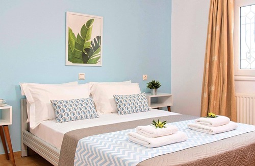 Paralia Kourna House | Holiday house Yeoryioupolis Kriti for 1 - 24 persons with 6 bedrooms - Holiday home