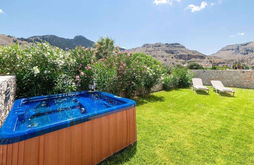 Kolymbia House | Holiday house Archangelos for 1 - 6 persons with 3 bedrooms - Twin house