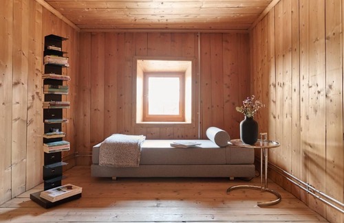 Berguen House | Holiday house Bergün/Bravuogn for 1 - 6 persons with 3 bedrooms - Detached holiday house