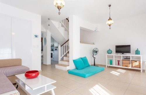Bogazkent House | Holiday house Boğazkent for 1 - 8 persons with 3 bedrooms - Twin house