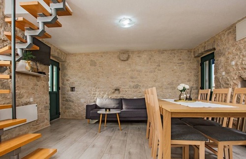Podbablje House | Holiday house Buljanovi dvori, house with private pool, barbeque