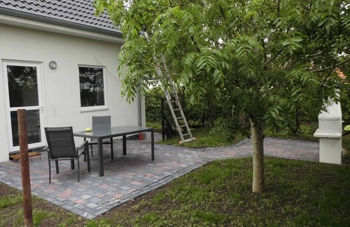 Bunde House | Holiday house Bunde for 1 - 6 persons with 3 bedrooms - Holiday home