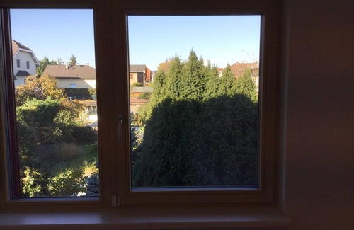 Donaustadt House | Holiday house Donaucity, whole house 4 rooms, 4 beds garden