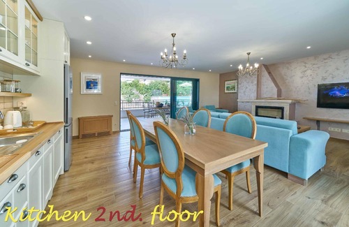 Jesenice Other | Holiday house Dugi Rat for 1 - 12 persons with 6 bedrooms - Holiday house