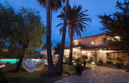 Mancor de la Vall House | Holiday house Mancor de la Vall for 1 - 9 persons with 4 bedrooms - Holiday house