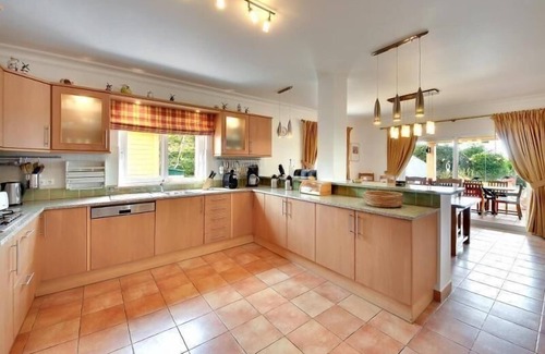 Carvoeiro House | Holiday house Estombar for 1 - 9 persons with 4 bedrooms - Luxury holiday home