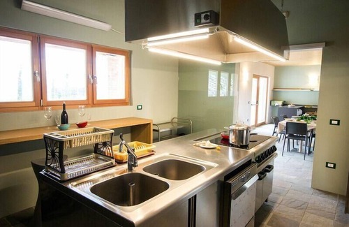 Falerone House | Holiday house Falerone for 1 - 19 persons with 7 bedrooms - Holiday home