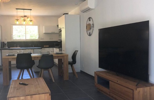 Saint-Laurent-de-Carnols House | Holiday house Bagnols sur Cèze for 1 - 7 persons with 3 bedrooms - Holiday house