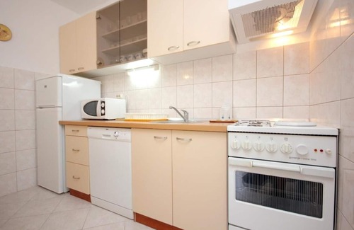 Cove Rogacic House | Holiday house PAULO2 - great location near the sea - Cove Rogacic (Vis), Island Vis, Croatia