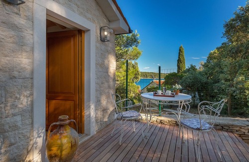 Pula House | Holiday House in Pula 30 m From the sea