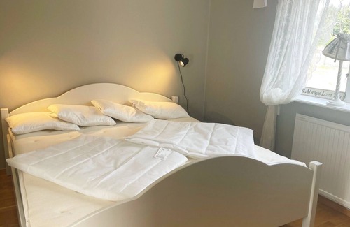 Mellbystrand House | Holiday house in Mellbystrand with large plot and proximity to salty sea baths |SE02080.