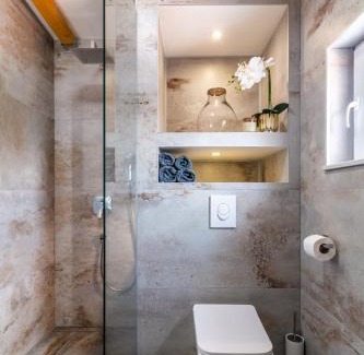 Rudine House | Holiday house Kristina with jacuzzi pool only for you