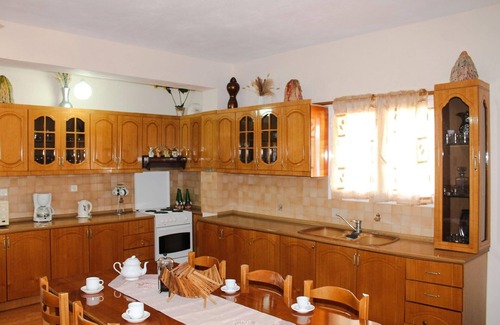 Ksamil House | Holiday house Ksamil for 1 - 6 persons with 3 bedrooms - Twin house