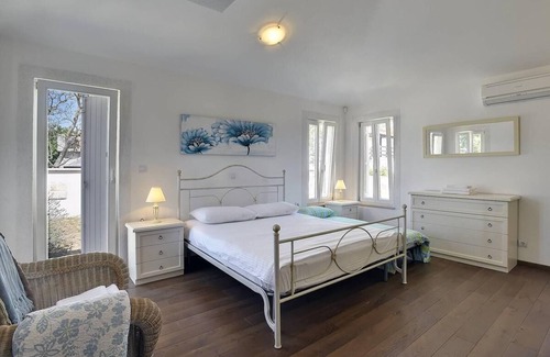 Filipana House | Holiday house Marcana for 1 - 12 persons with 4 bedrooms - Holiday home