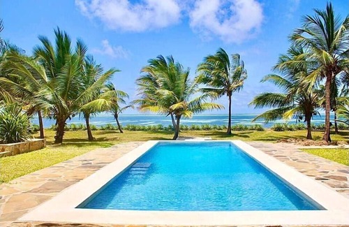 Mtwapa House | Holiday house Mtwapa Creek for 1 - 6 persons with 3 bedrooms - Holiday house
