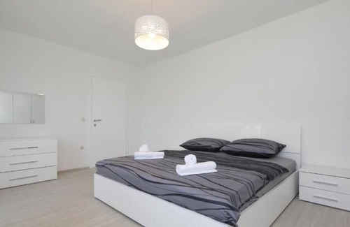 Dobropoljana House | Holiday house Nevidane for 1 - 10 persons with 5 bedrooms - Row house