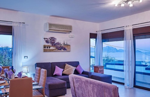 Vlicha House | Holiday house Pefki for 1 - 8 persons with 3 bedrooms - Holiday house