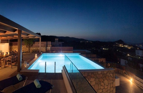 Vlicha House | Holiday house Pefki for 1 - 10 persons with 4 bedrooms - Twin house