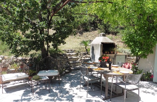 Pierrevert House | Holiday house Pierrevert for 1 - 3 persons with 2 bedrooms - Holiday house
