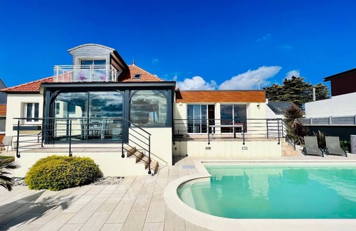 Plouneour-Brignogan-Plages House | Holiday house Plounéour Trez for 1 - 6 persons with 3 bedrooms - Holiday home