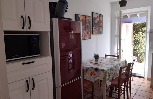 Plage de la Garonnette House | Holiday house Sainte-Maxime for 1 - 4 persons with 2 bedrooms - Row house
