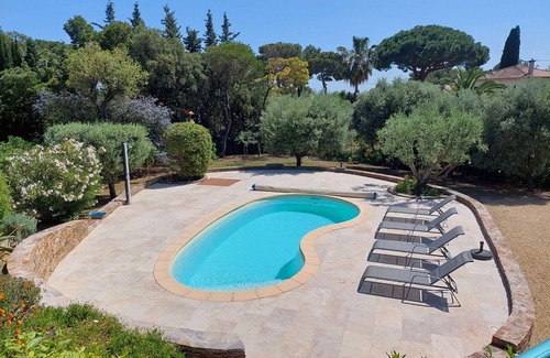 Plage de la Garonnette House | Holiday house Sainte-Maxime for 1 - 4 persons with 2 bedrooms - Row house