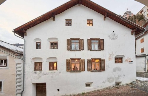 Engadin Scoul House | Holiday house Scuol for 1 - 6 persons with 3 bedrooms - Historical building