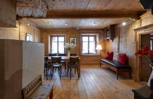 Engadin Scoul House | Holiday house Scuol for 1 - 6 persons with 3 bedrooms - Historical building