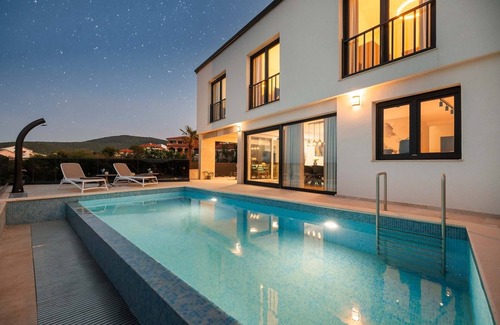 Vrbnik House | Holiday house with a swimming pool Vrbnik, Krk (K-24519)