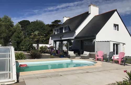 Penmarch House | Holiday house with private pool in a shared property