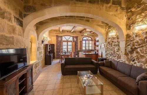 Ggantija House | Holiday house Xaghra for 1 - 6 persons with 3 bedrooms - Holiday home