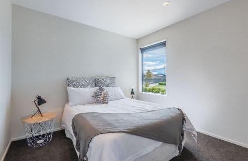 Albert Town House | Holiday in a paradise