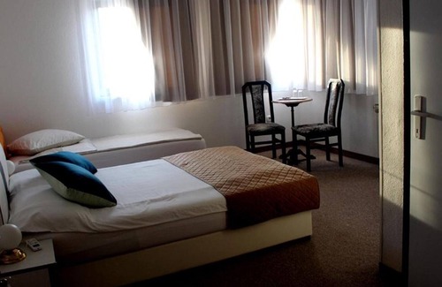 Mali Radic House | Holiday In Bihać - Triple Room with Shower 1