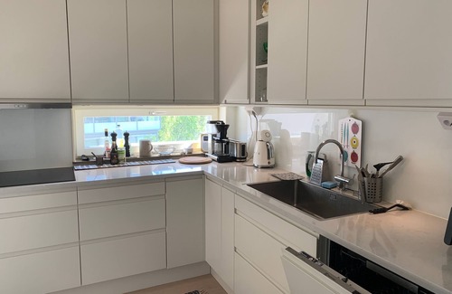 Appelviken Apartment | HOLIDAY IN STHLMnCLOSE TO BEAUTIFUL NATURE AND LAKE AT 10 MIN RIDE FROM CENTRE ✨