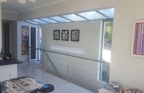 Cape Peninsula House | Holiday in style in Cape Towns most sought after Consevation Village.
