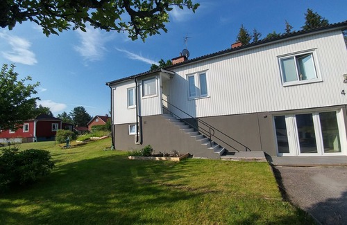 Halleforsnas House | Holiday in the land of castles and manors