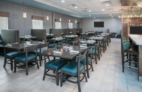 Beaumont Hotel | Holiday Inn - Beaumont East-Medical Ctr Area by IHG