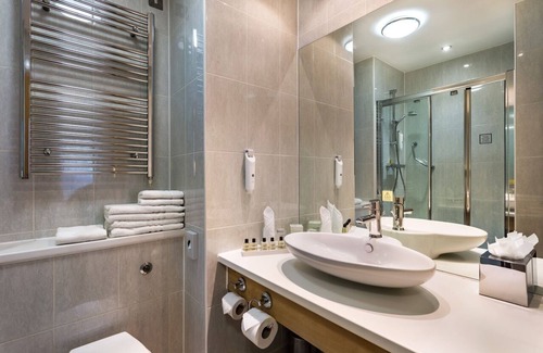 Cannock Hotel | Holiday Inn Birmingham North - Cannock by IHG