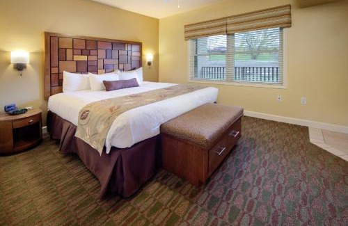 Lake Geneva Resort | Holiday Inn Club Vacations at Lake Geneva Resort
