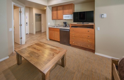 Genoa Apartment | Holiday Inn Club Vacations David Walley's Resort by IHG