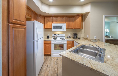 Genoa Apartment | Holiday Inn Club Vacations David Walley's Resort by IHG