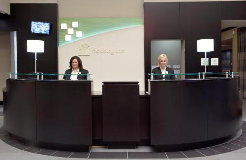 Columbus Hotel | Holiday Inn Columbus-Hilliard by IHG