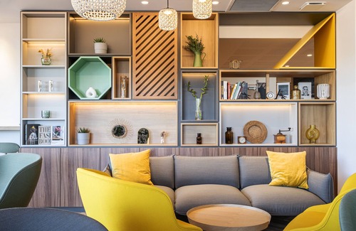 Longvic Hotel | Holiday Inn Dijon Sud Longvic by IHG