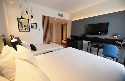 Longvic Hotel | Holiday Inn Dijon Sud Longvic by IHG