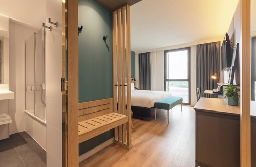Sant Cugat del Valles Hotel | Holiday Inn Barcelona-Sant Cugat by IHG