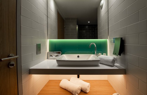 La Teste-de-Buch Hotel | Holiday Inn Express Arcachon - La Teste by IHG