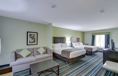 Carrizo Springs Hotel | Holiday Inn Express & Suites Carrizo Springs by IHG