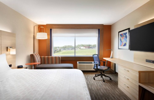 Port Wentworth Hotel | Holiday Inn Express & Suites Savannah N - Port Wentworth by IHG